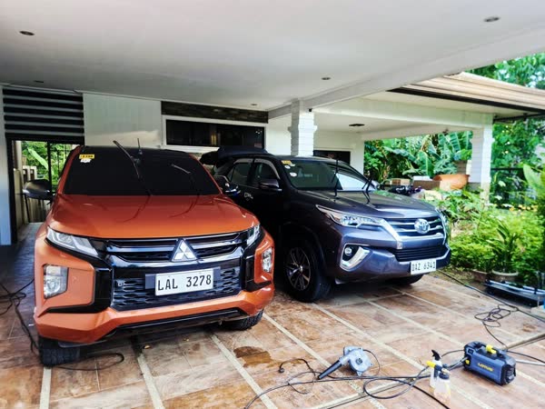 Crossovers, Mazda CX-9 interior, JMV home service car wash, Davao City