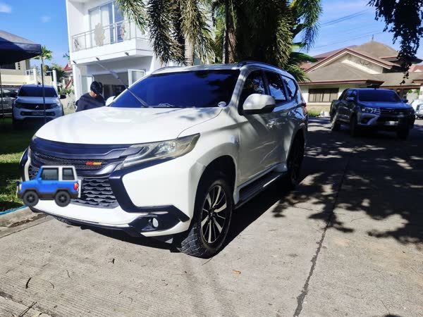 Honda Civic and Montero Sport, JMV home service car wash, Davao City