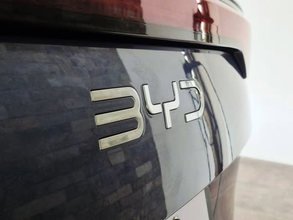 BYD eMAX 9 details, JMV home service car wash, Davao City