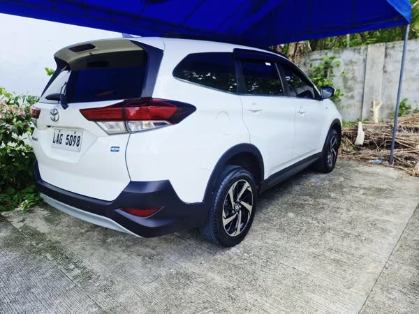 Toyota Rush, JMV home service car wash, Davao City