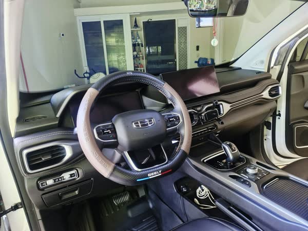 Ford Everest, Toyota Rush and interiors, JMV home service car wash, Davao City