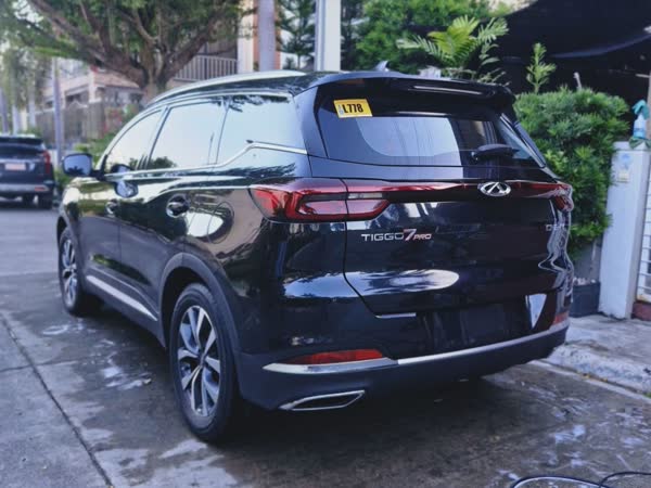 Black SUV, inside and out, JMV home service car wash, Davao City