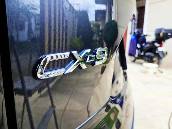 Crossovers, Mazda CX-9 interior, JMV home service car wash, Davao City